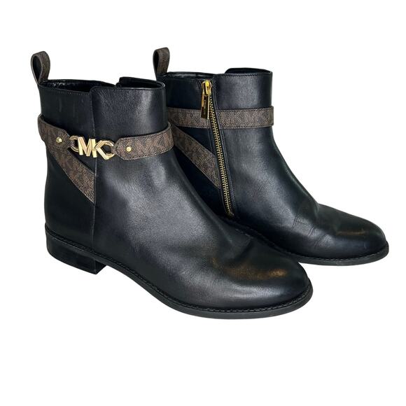 Michael Kors Farrah Flat Black Leather Gold Logo Ankle Boot 8.5 - Picture 1 of 8